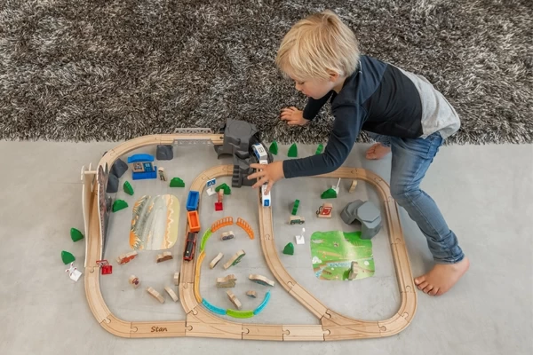 Stan ist 3 Jahre alt und 105 cm groß