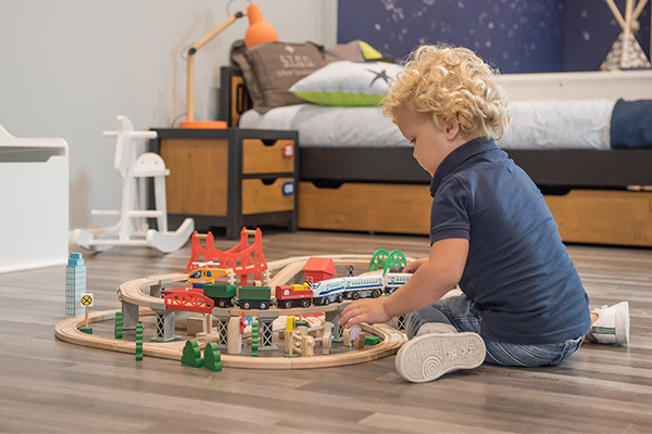 Vinz ist 3 Jahre alt und 95 cm groß