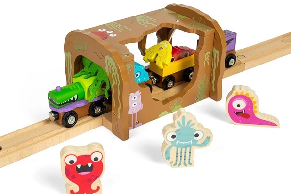 Fahr an den Hindernissen im Tunnel vorbei