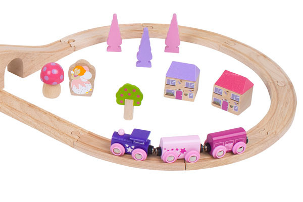 Rosa Zug mit Waggons