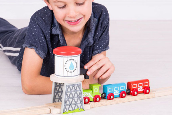 Kann am Gleis befestigt werden